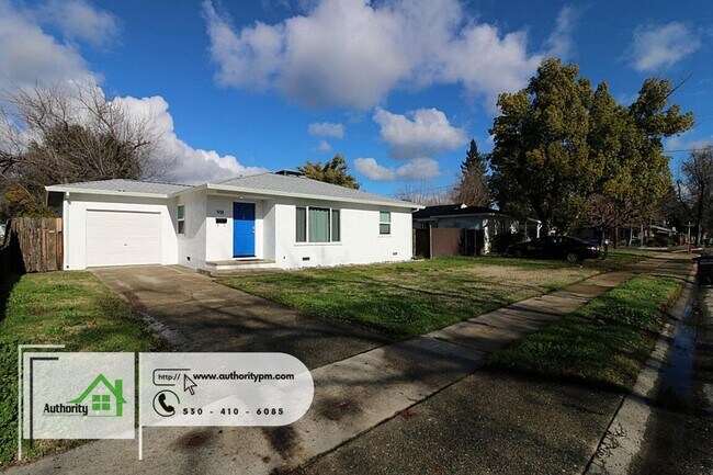Building Photo - 918 Placer St - EV Charger, Pets Considered