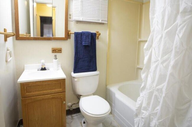 Foto del edificio - 510 E Pittsburgh McKeesport Blvd