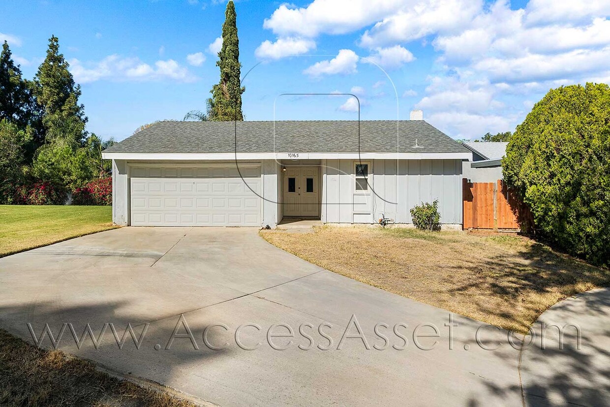 Primary Photo - Beautiful single-story design 4 bedrooms a...