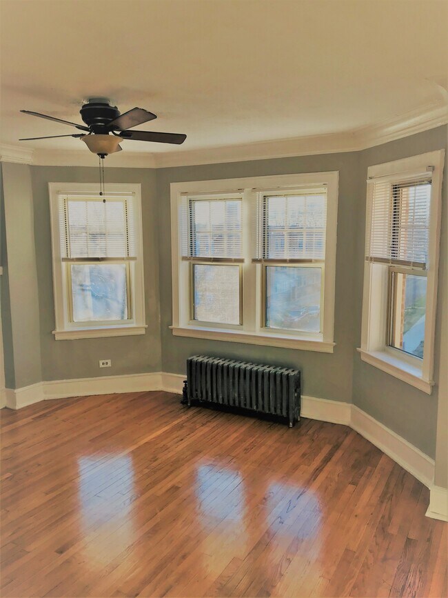 Livingroom - 7159 S Michigan Ave