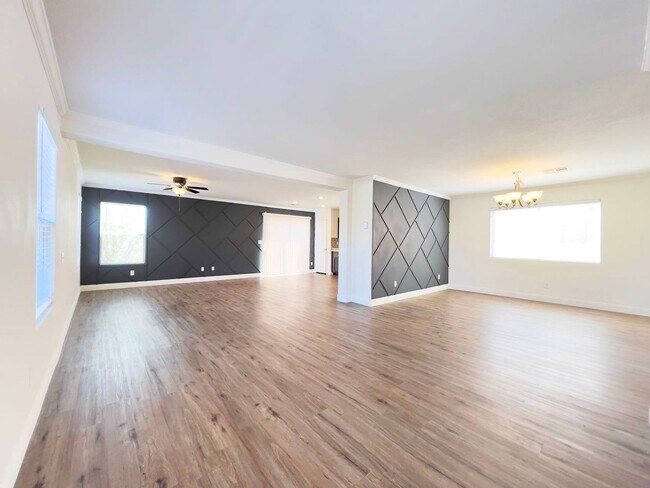 Foto del edificio - 11015 Calder Ave