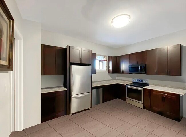 Foto del edificio - 7055 N Clark St