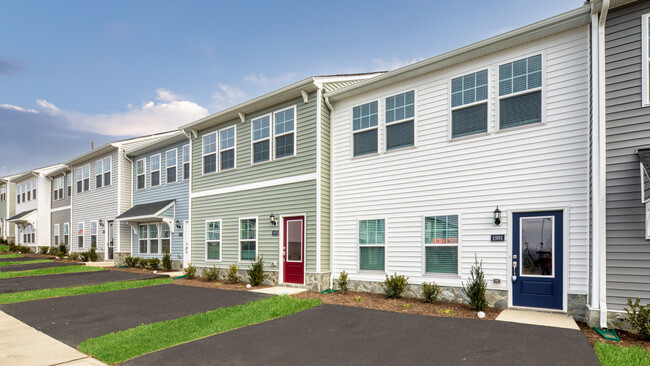 Building Photo - The Mark Townhomes