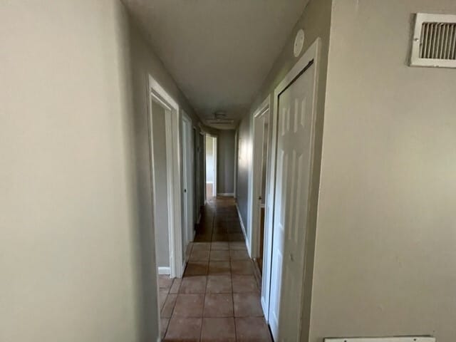 Building Photo - 366 Janell Dr