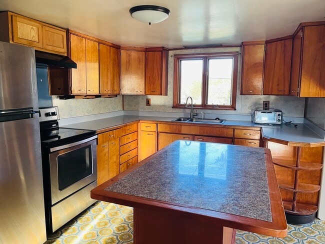 Cocina - 3923 County Route 57