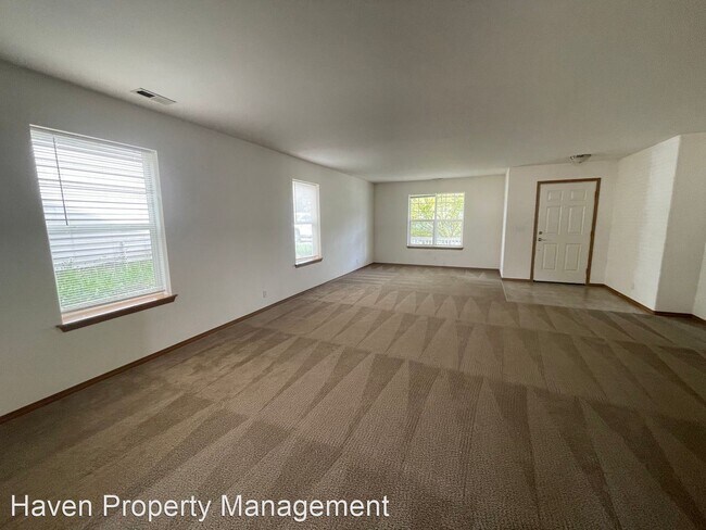 Building Photo - 4 br, 2.5 bath House - 11422 178th Avenue ...