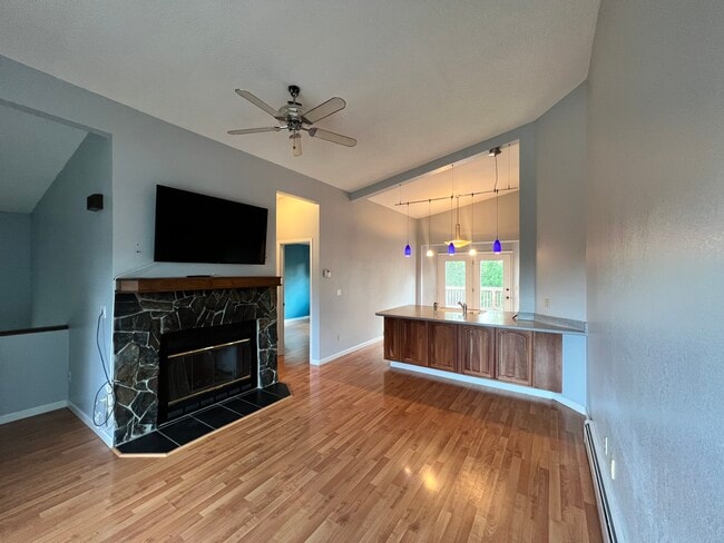 Building Photo - 3924 Cosmos Dr