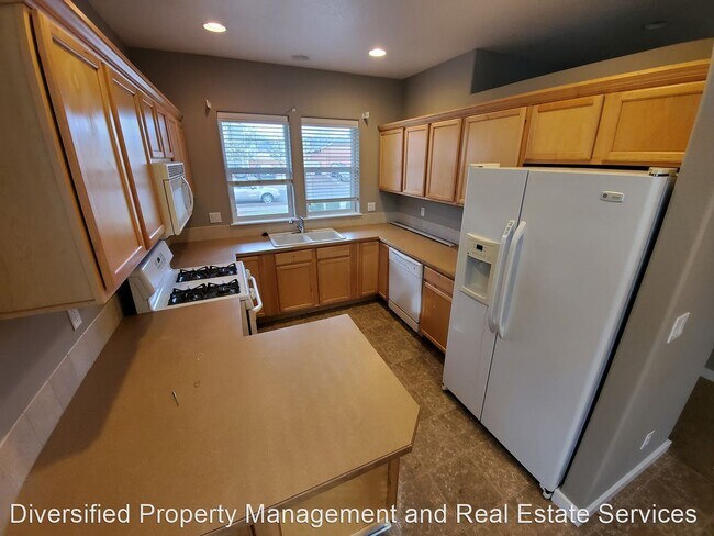 Building Photo - 3 br, 2 bath House - 593 Cameron St. NE