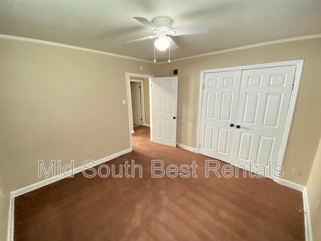 Foto del edificio - 1322 Oak Rdg
