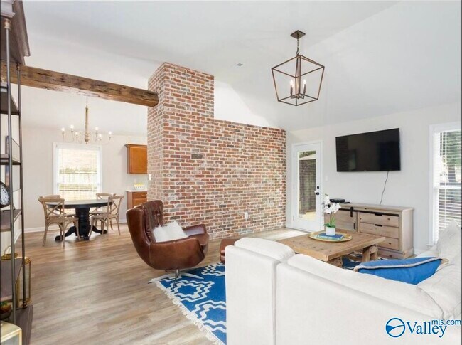 Foto del edificio - 114 Ketchum Way
