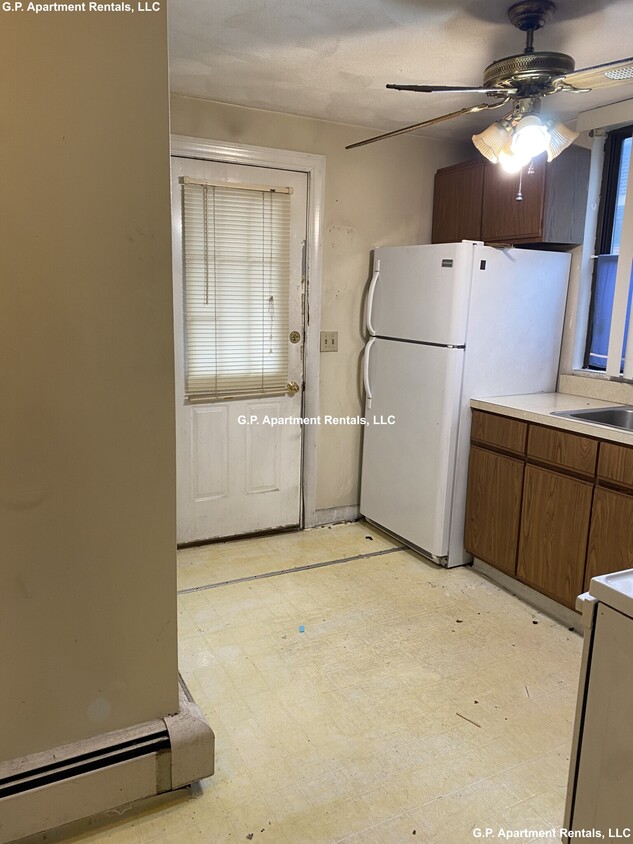 3 Godwin Pl, Everett, MA 02149 Condo for Rent in Everett, MA