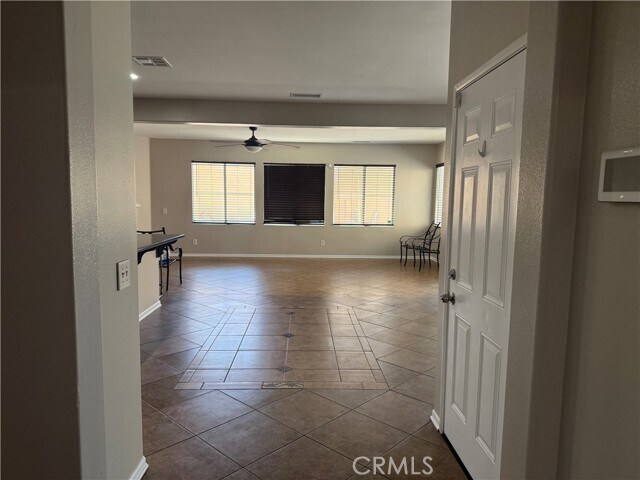 Foto del edificio - 1132 N Yucca Ave