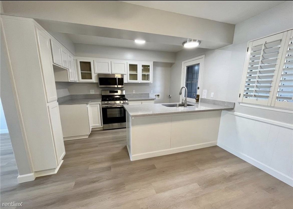 Primary Photo - 2 br, 2 bath Townhome - 615 South Indian H...