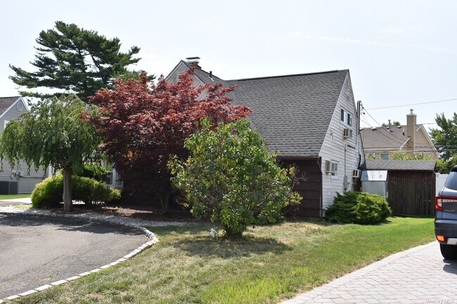 Foto del edificio - 45 Wildwood Ln