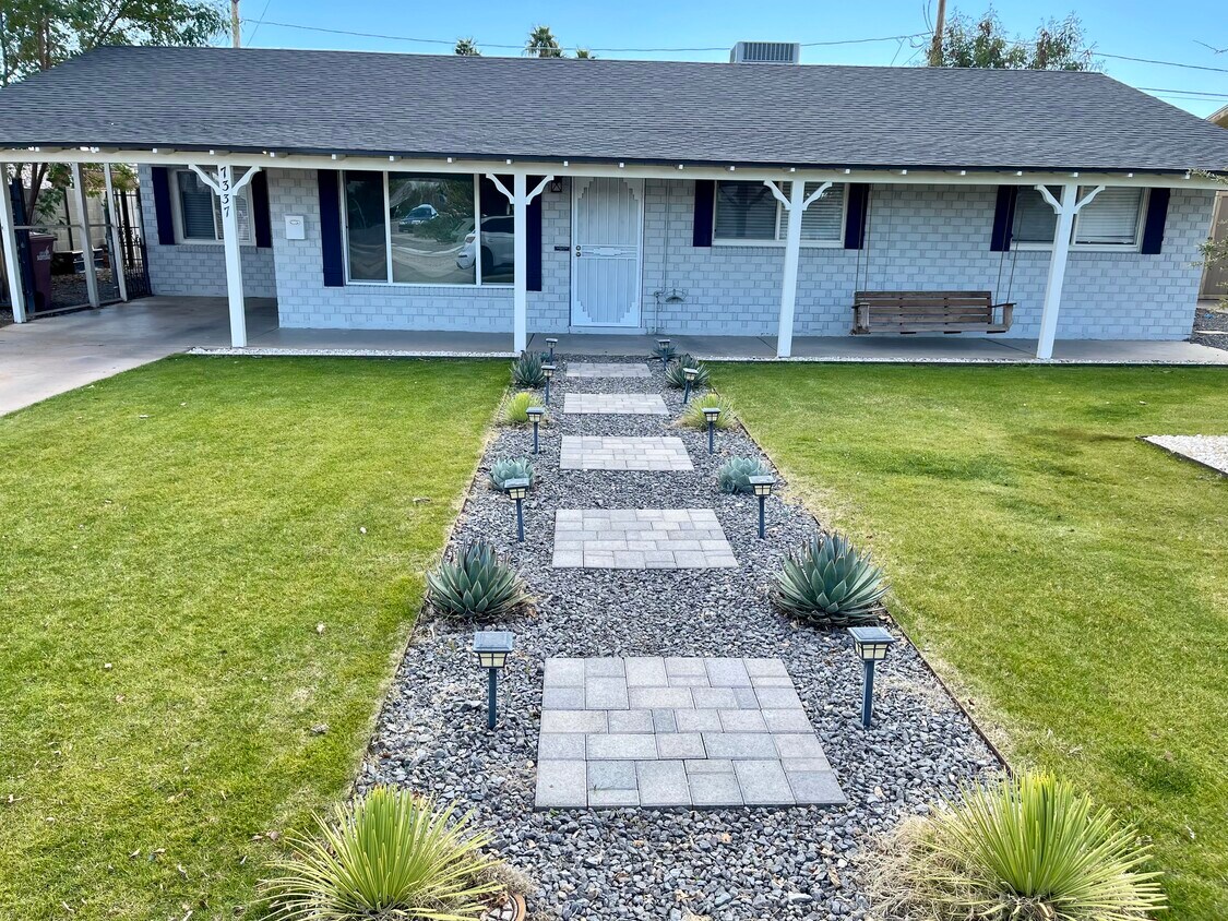 Foto principal - 7337 E Almeria Rd