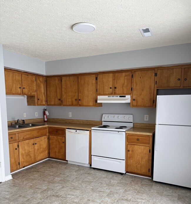 Foto del edificio - 15 Ferguson Dr