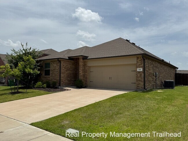 Building Photo - Charming 3-Bedroom Home in Desirable Neighborhood!