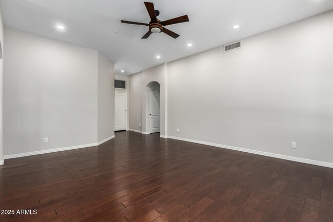 Foto del edificio - 7355 E Overlook Dr