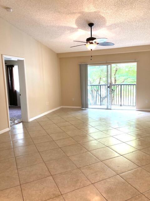 Foto del edificio - 1700 Crestwood Ct S