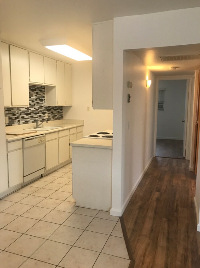2 Bedroom 1 Bath - 369 Stillman Ave