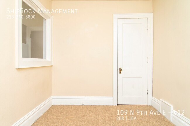 Building Photo - 109 N 9th Ave E