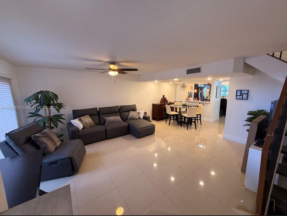 Foto principal - 1339 NW 122nd Terrace