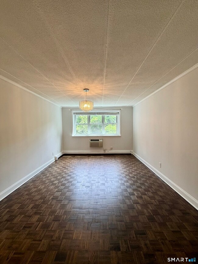 Building Photo - 27 Northill St