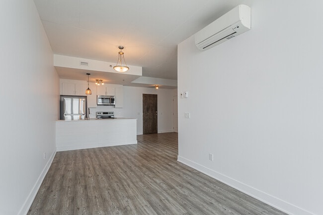 Building Photo - Faubourg Lacordaire