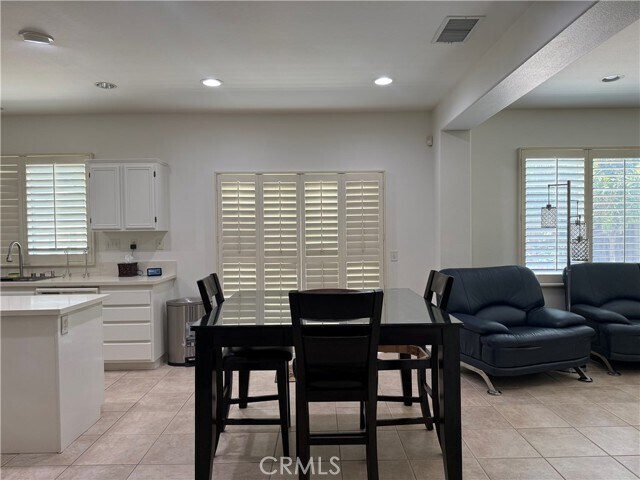 Foto del edificio - 7125 Ravenswood Pl