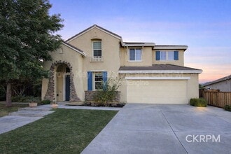 Building Photo - 4685 Dandelion Loop