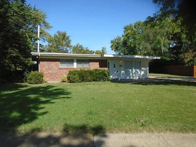 Foto del edificio - 6713 St Olaf Dr