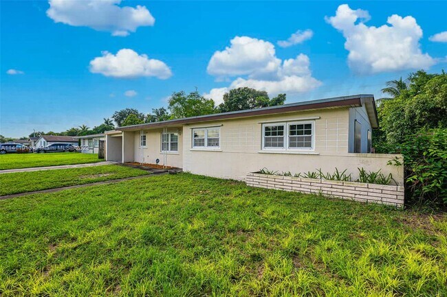 Building Photo - 2101 NW 189th Terrace