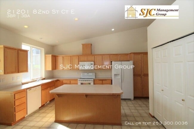 Building Photo - 21201 82nd St Ct E