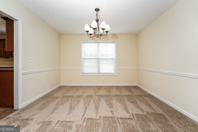 Foto del edificio - 3277 Summit Glen Dr