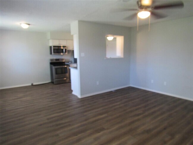 Building Photo - 4419 Trafalgar Dr
