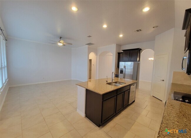 Foto del edificio - 226 Norwood Ct