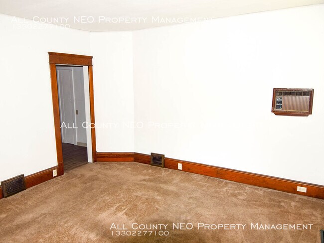 Building Photo - 5213 Fleet Ave. 1 Bed, 1 Bath