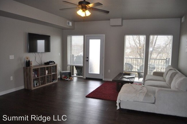 Foto del edificio - 3420 East Brook Street