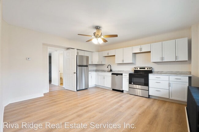 Building Photo - 3 br, 2.5 bath House - 2915 Arlington Avenue