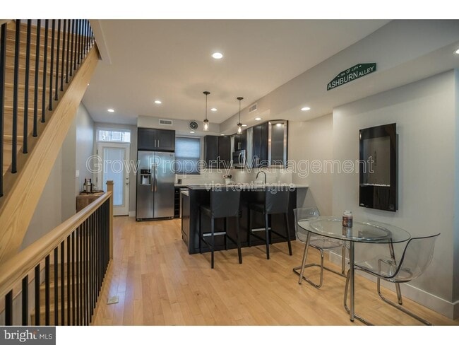 Foto del edificio - 533 Manton St