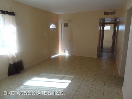 Building Photo - 9008 Mount Olympus Dr