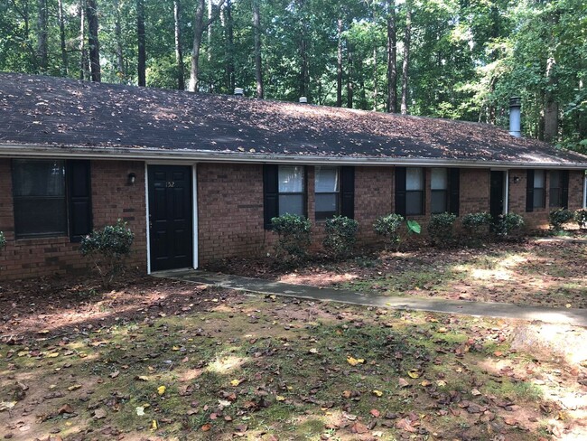 Building Photo - 150-152 Studio Ct