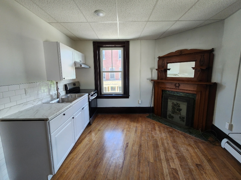 10 Langdon St Unit 302, Montpelier, VT 05602 Room for Rent in Montpelier, VT