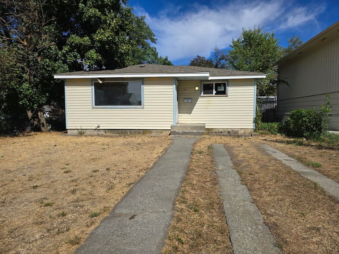 Primary Photo - North side 3 bed 1 bath home