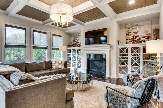 Foto del edificio - 6275 Bellmoore Park Ln