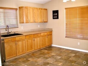 Building Photo - 212 Horizon Peak Dr