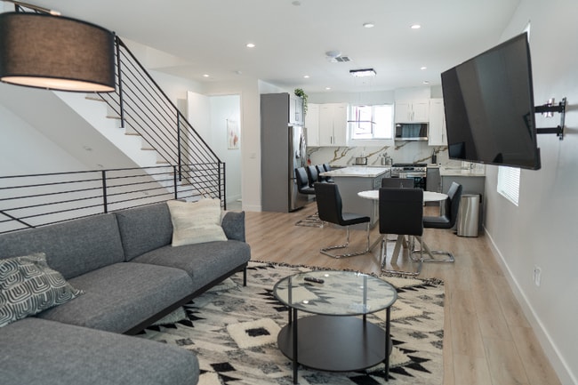 Photo - 4831 Riverton Ave Townhome