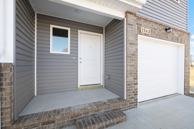 Foto del edificio - New Build- 2 Story Duplex in Westbury Gardens