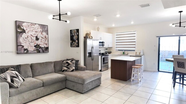 Foto del edificio - 23442 SW 127th Pl