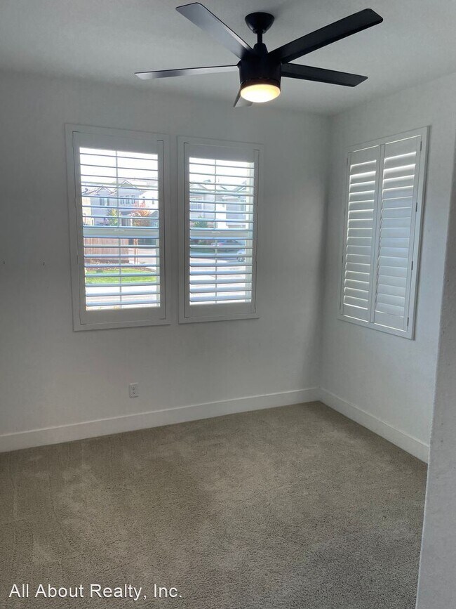 Building Photo - 4 br, 3 bath House - 1305 LARKSPUR DRIVE